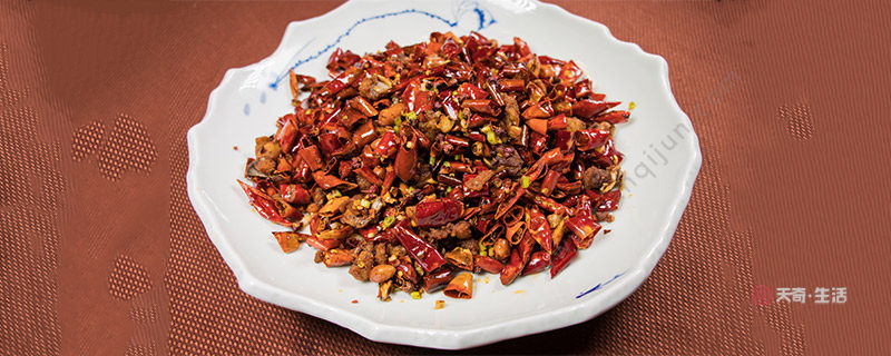 chinese restaurant spicy diced chicken preparation