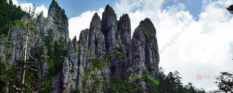 shennongjia has what are the main attractions